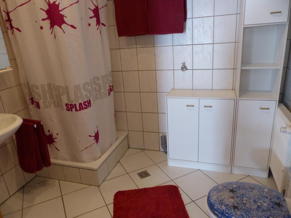 Anja'S Ferienwohnung Alken Exterior foto